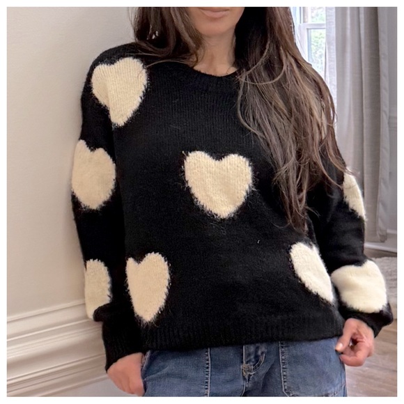 FROM PARIS FRANCE CHIC  HEART OVERSIZED SWEATER - Picture 5 of 5